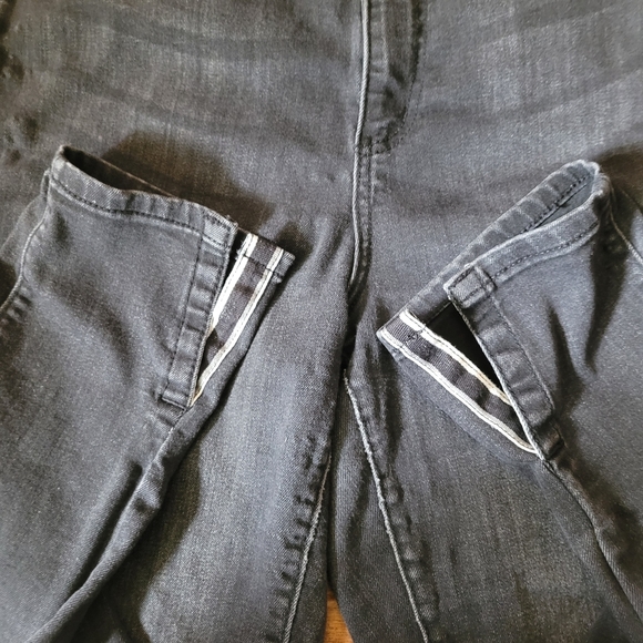 Plus size 14 curvy skinny jeans faded black with side slit - Picture 11 of 11